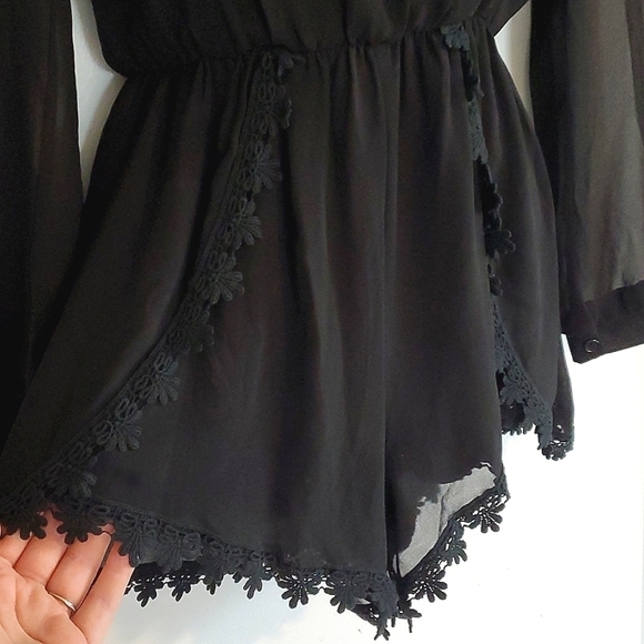 ASTR the Label Black Lace Trim Romper size xs - Picture 7 of 8